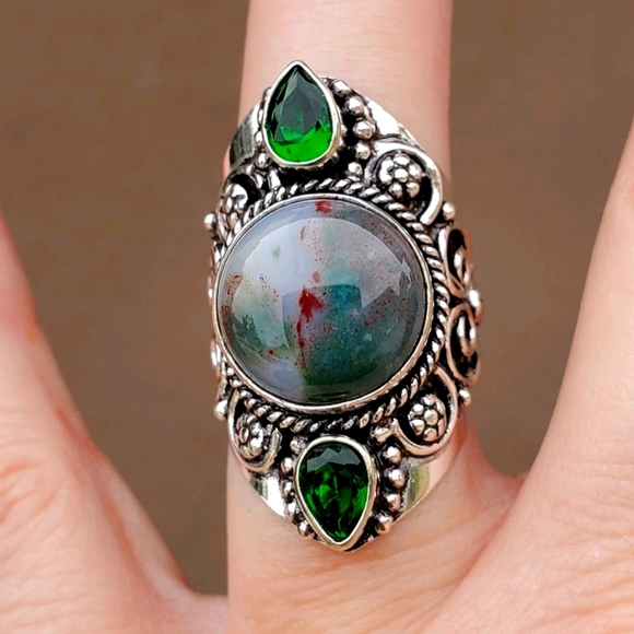 New Bloodstone and Peridot 925 Silver Statement Ring. - Picture 2 of 16